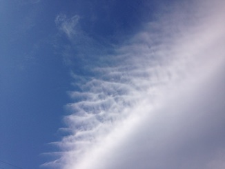 20160326-空と雲.jpg